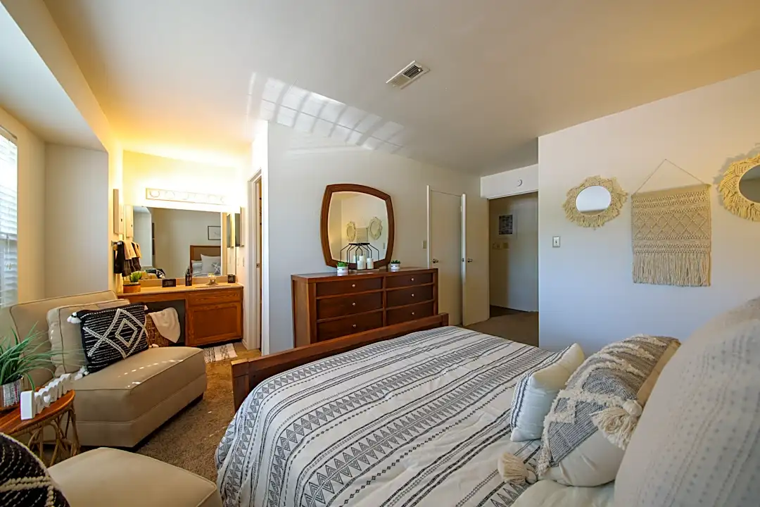 Sugar Pines - 11011 Sugar Pines Ct - Florissant, MO | Rent.
