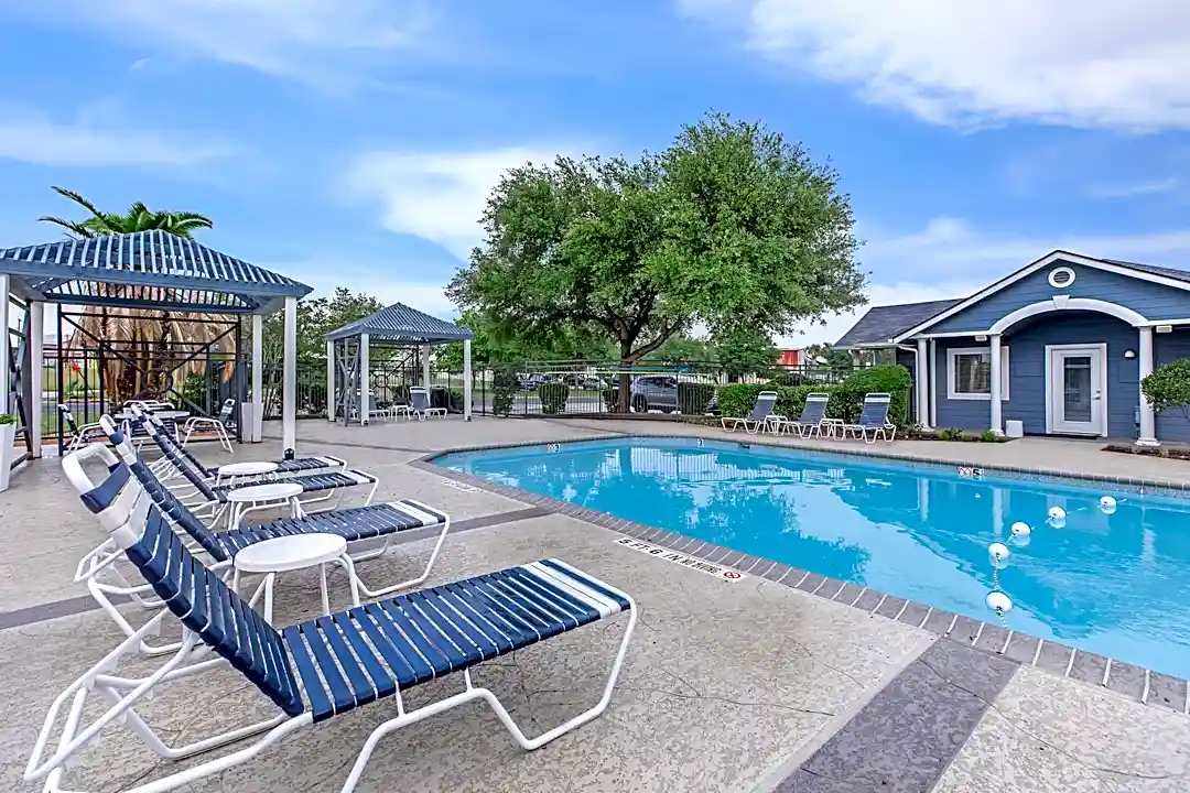 Shadow Creek Apartments Converse TX 78109