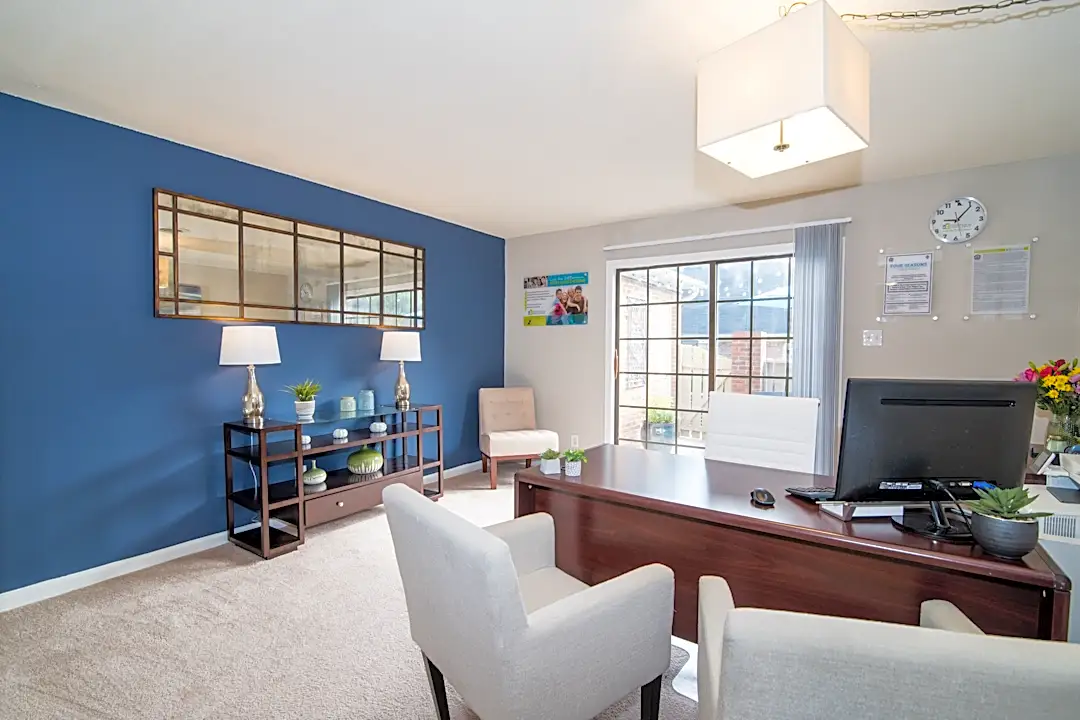 Four Seasons Townhomes