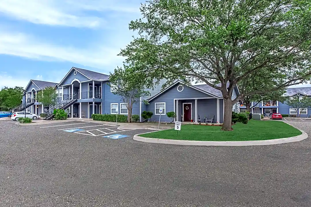 Shadow Creek Apartments Converse TX 78109