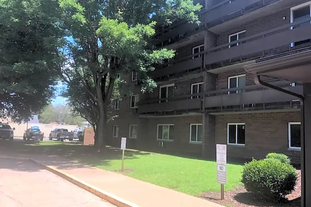 Riverside Manor Apartments - 524 N 5th St - Toronto, OH | Rent. Riverside Manor Apartments - 524 N 5th St - Toronto, OH | Rent.