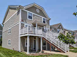 Campus Court at Red Mile Apartments Lexington KY 40504