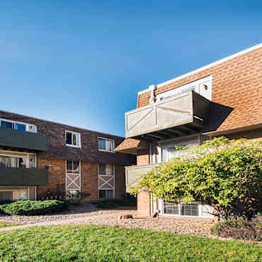 Boulder Crossroads Apartments Denver Co 80221