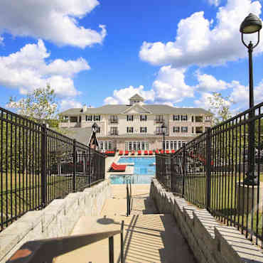 Varsity House Fayetteville Apartments Fayetteville Ar 72701
