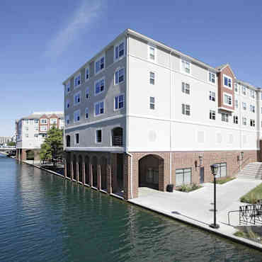 Canal Overlook Apartments Indianapolis In 46202