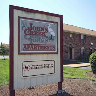 John S Creek Townhomes Amp Apartments Hampton Va 23663