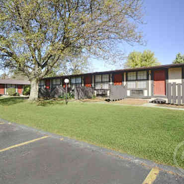 Pinewood Apartments Kent Oh 44240