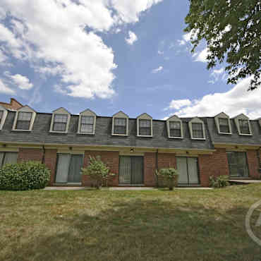 Dutch Village Townhomes Amp Apartments Parkville Md 21234