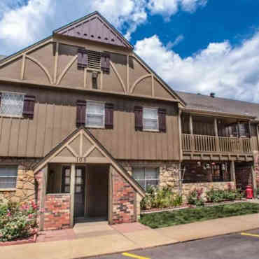 Chalet Apartments Topeka Ks 66606