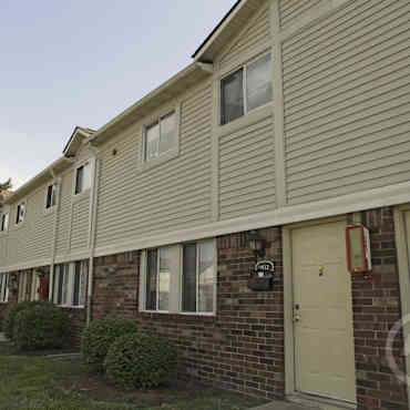 Colonial Village Apartments Clarksville In 47129