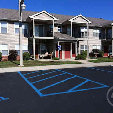 Waterfront Pointe Apartments Indianapolis In 46214