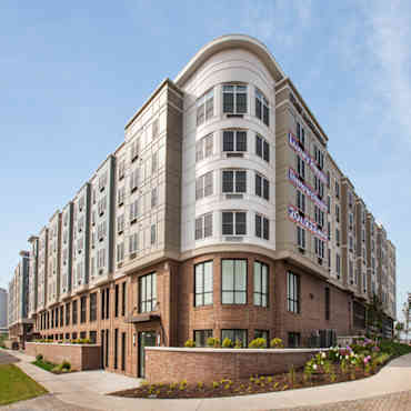 The Monarch Apartments East Rutherford Nj 07073