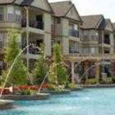 The Paddock At Eastpoint Apartments Louisville Ky 40245
