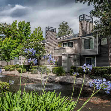 Hidden Lake Condominium Rentals Apartments Sacramento