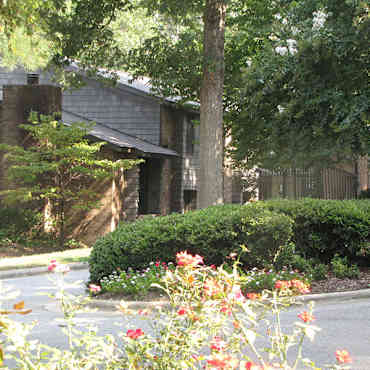 Yester Oaks Apartments Greensboro Nc 27455
