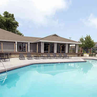 The Club At Cherry Hills Apartments Wichita Ks 67207