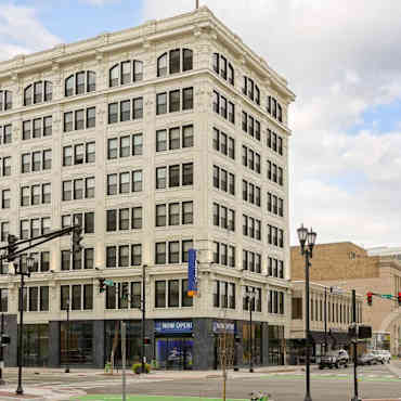 Studebaker Lofts Apartments South Bend In 46601