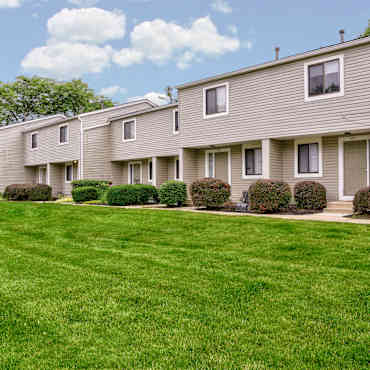 Greenhill Village Amp The Great North Woods Apartments