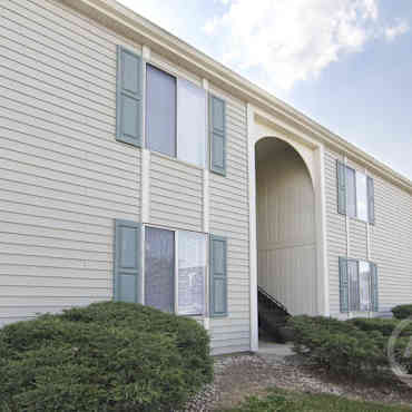 Pickwick Farms Apartments Indianapolis In 46260