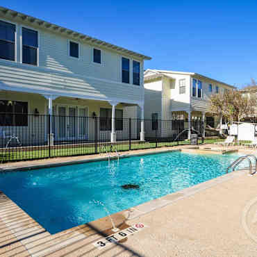 Twenty Twenty Cottages Apartments Waco Tx 76706