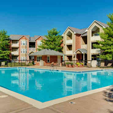 Lake Shore At Chesterfield Village Apartments