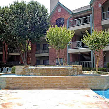 Oaks Hackberry Creek Apartments Irving Tx 75039