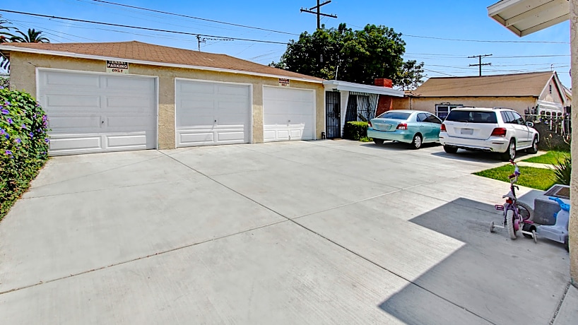 1223 1 2 W 90th Place 1223 1 2 W 90th Place Los Angeles Ca Duplex For Rent Rent Com