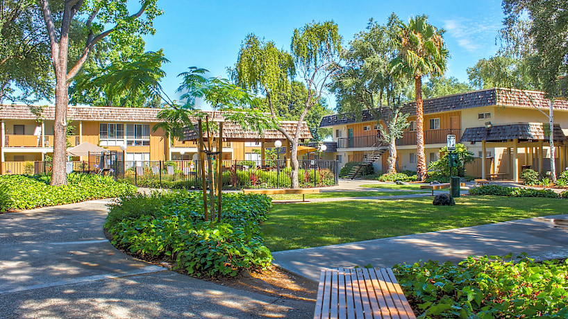 Sundale North And South 39900 Blacow Rd Fremont Ca Apartments For Rent Rent Com