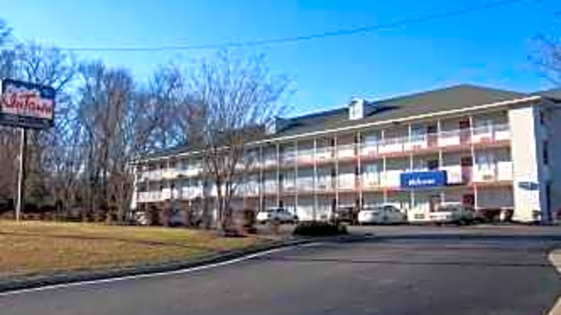 Intown Suites Albermarle Alb 7135 Albemarle Rd