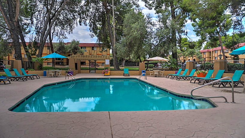 The View At Catalina 8000 E Wrightstown Rd Tucson Az Apartments For Rent Rent Com