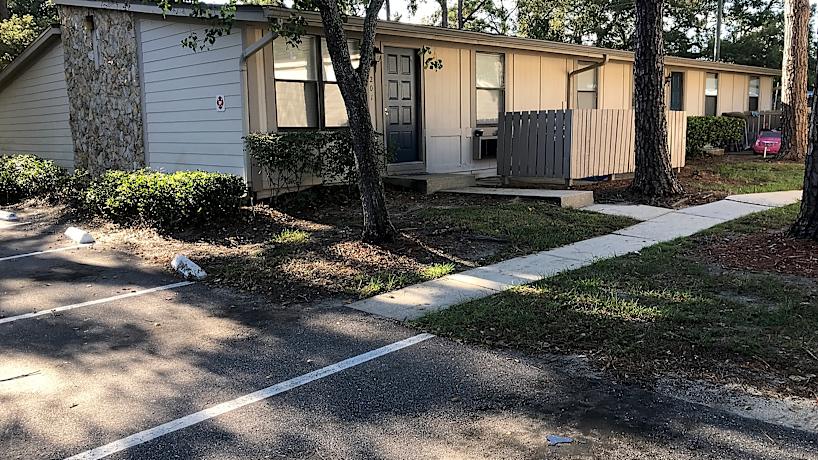 Oak Ridge 1600 S Hwy 27 Clermont Fl Apartments For Rent Rent Com