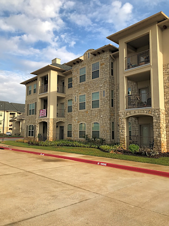 Arabella Of Longview 1155 E Hawkins Pkwy Longview Tx Apartments For Rent Rent Com