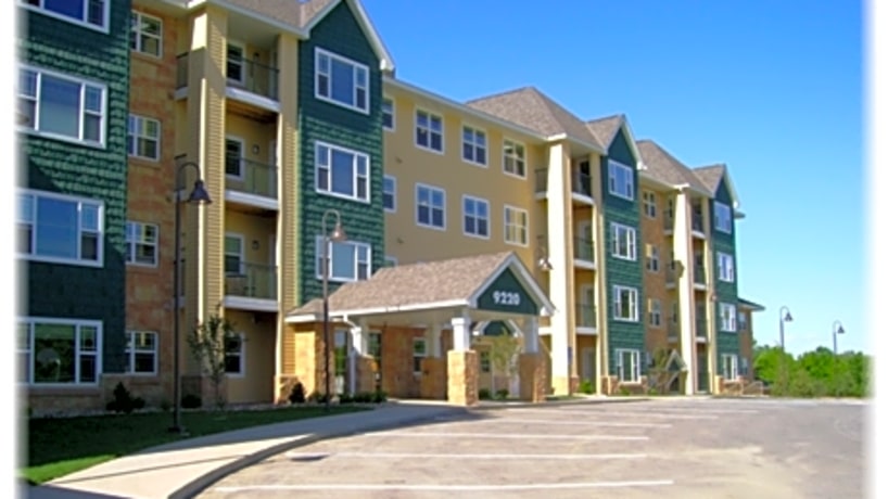 Maple Village Apartments I Amp Ii 9220 Zanzibar Lane North