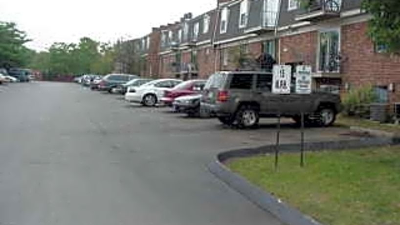 Creekside South Apartments 2220 Devonport Drive