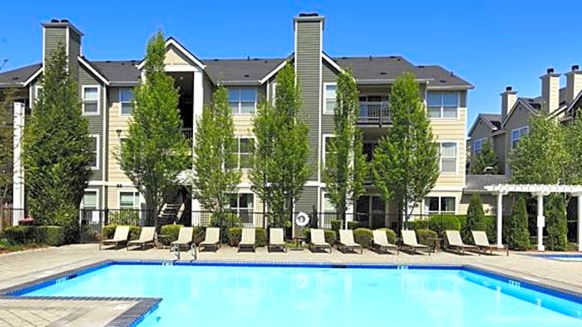 Avalon RockMeadow is a similar property to Bothell Ridge located in Bothell
