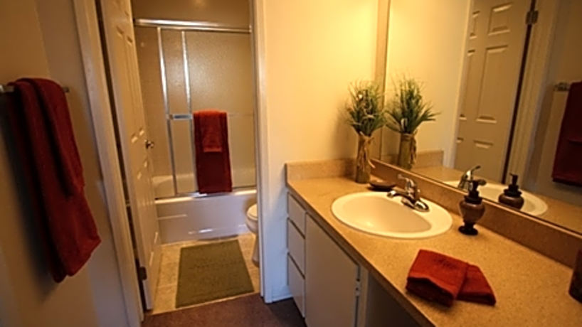 Bel Tempo Apartments 941 Lewelling Blvd San Leandro Ca Apartments For Rent Rent Com