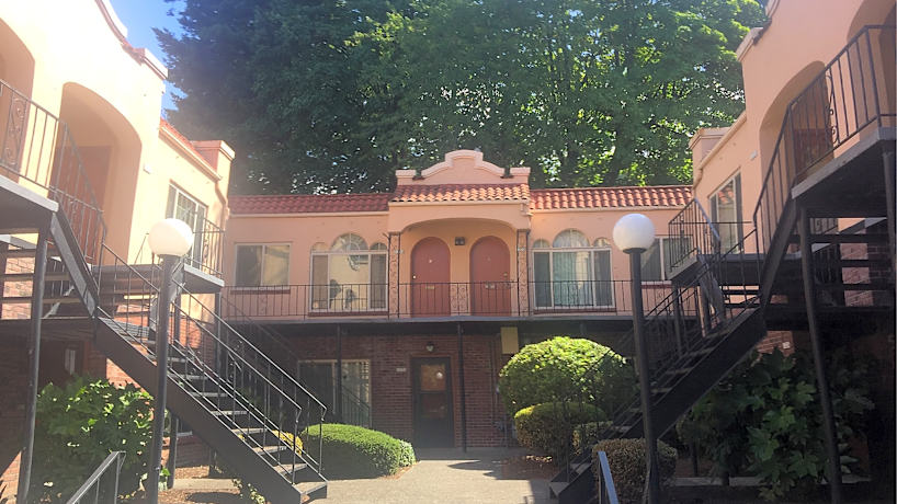 Hacienda Apartments 1320 Ne 68th Ave Portland Or Apartments For Rent Rent Com