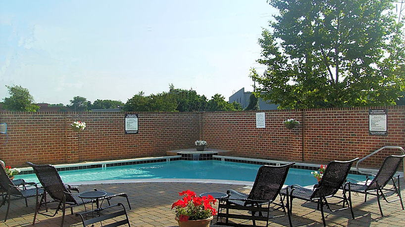 Todd Lofts At Hermitage 1128 Hermitage Road Richmond Va Apartments For Rent Rent Com