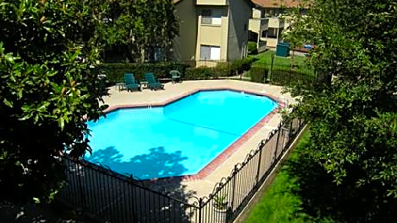 Country Village Apartments 8141 Fair Oaks Boulevard