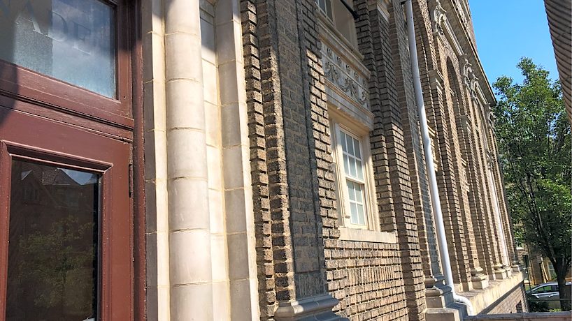 Esplanade Apartments 2525 Eutaw Pl Baltimore Md Apartments For Rent Rent Com
