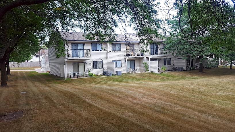 Sunrise Meadow 1435 Sunrise Dr Saint Peter Mn Apartments For Rent Rent Com