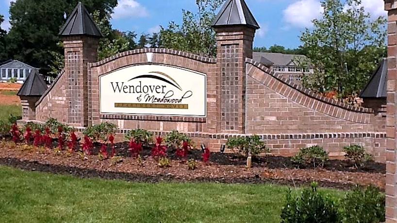 Wendover At Meadowood 4103 Cox Pl Greensboro Nc Apartments For Rent Rent Com