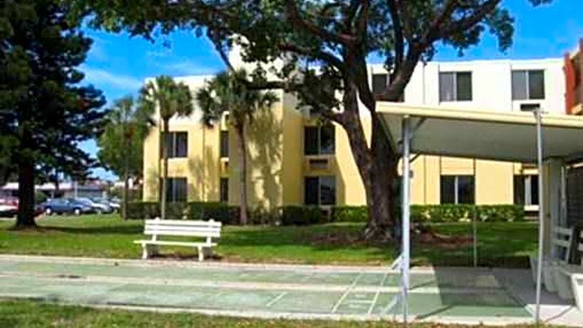 Presbyterian Villas Of Bradenton 6125 14th Street West
