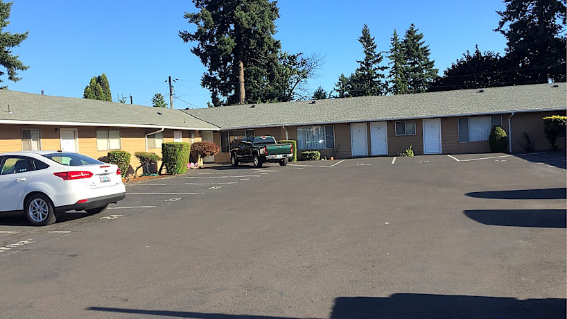 Candlewood Apartments 13110 Se Stark St Portland Or Apartments For Rent Rent Com