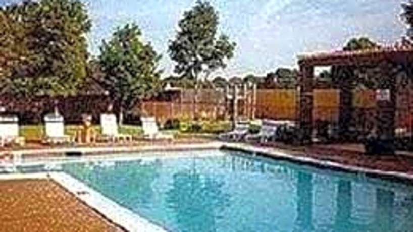 Cedar Point Apartments 2106 N Highway 175 Seagoville