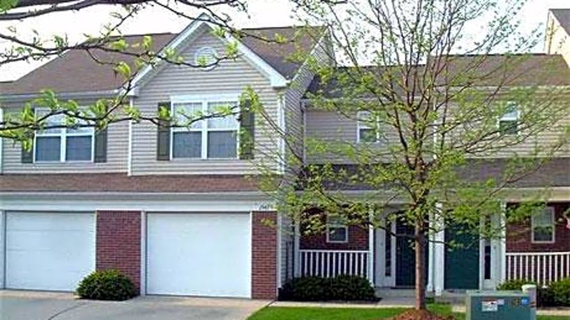 Brookfield Townhomes State Route 44 And Eastview Drive