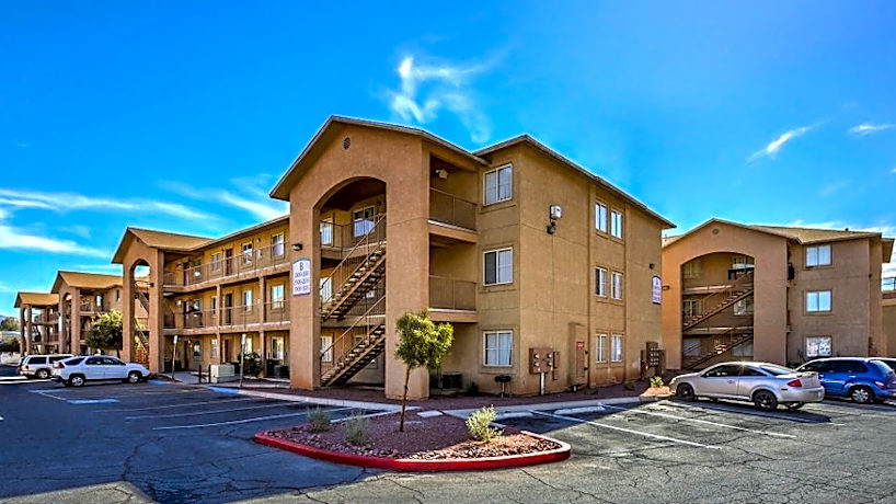 La Ensenada Villas 711 East Nelson North Las Vegas Nv Apartments For Rent Rent Com