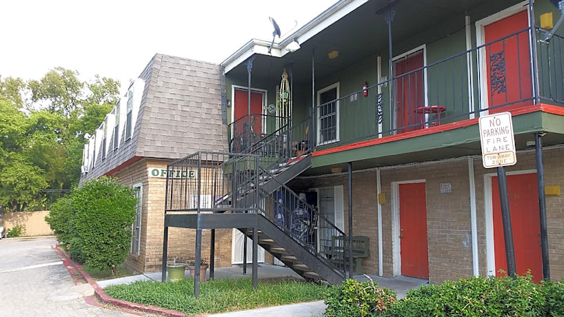 Forest View Apartments 5100 Brentwood Str Rd Fort Worth Tx Apartments For Rent Rent Com