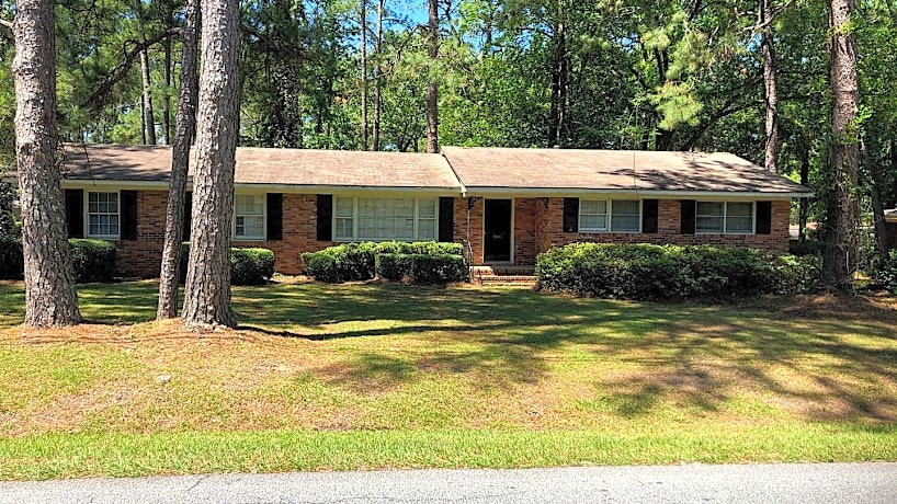 2208 Jerry Jones Dr 2208 Jerry Jones Dr Valdosta Ga