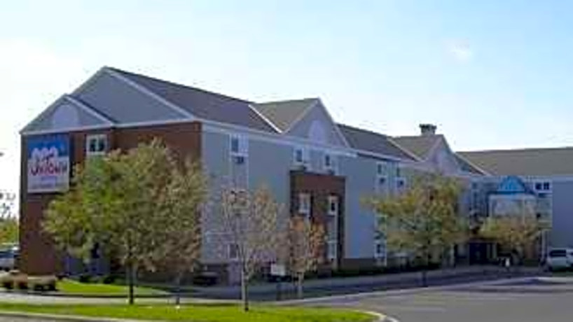 Intown Suites Coon Rapids Zcm 420 Coon Rapids Blvd
